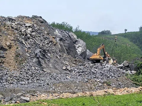 Sai phạm trong khai thác khoáng sản tại Thừa Thiên Huế