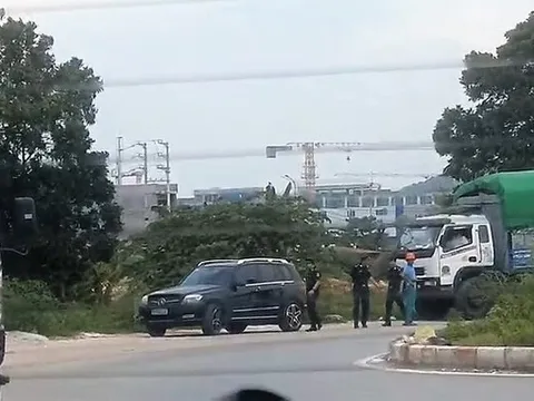 "Vua" rác Thuận Thành EJS thu mua phế liệu không thông quan?