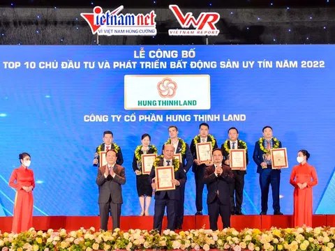 Hưng Thịnh Land nhận cú đúp giải thưởng tại Lễ công bố Top 500 Doanh nghiệp tăng trưởng nhanh nhất Việt Nam 2022