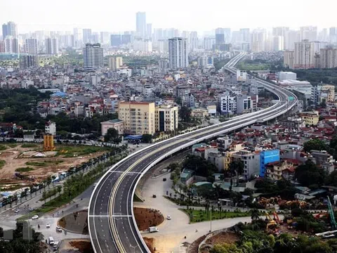 Dòng tín dụng ngân hàng chảy vào các “sân sau” bất động sản thế nào?