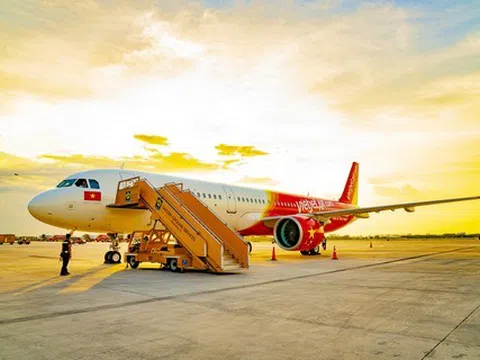 Tỷ phú Nguyễn Thị Phương Thảo nhận thù lao hơn 240 triệu đồng/tháng dù Vietjet lỗ