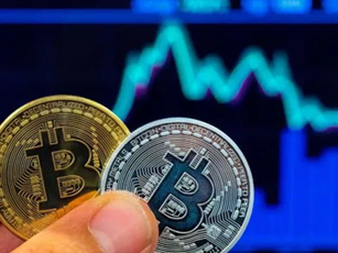 Bitcoin: 2 lý do giá tăng và 2 lý do giá giảm