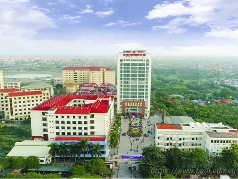 Đấu thầu tại trường Đại học Công nghiệp Hà Nội: Giá trúng thầu chênh lệch nhiều tỉ đồng với giá thị trường?