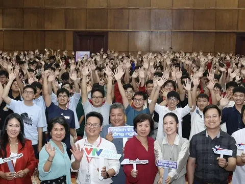 Gần 4.000 sinh viên tham gia Unitour 'A.I thực chiến'