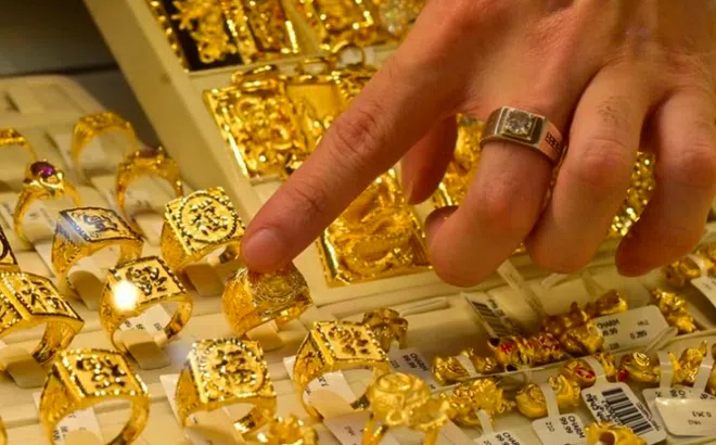 Giá vàng hôm nay 2/2, Bảng giá vàng 9999 Giá vàng SJC PNJ 18K 24K